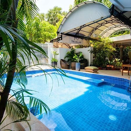 The Willow Boutique Hotel พนมเปญ ภายนอก รูปภาพ