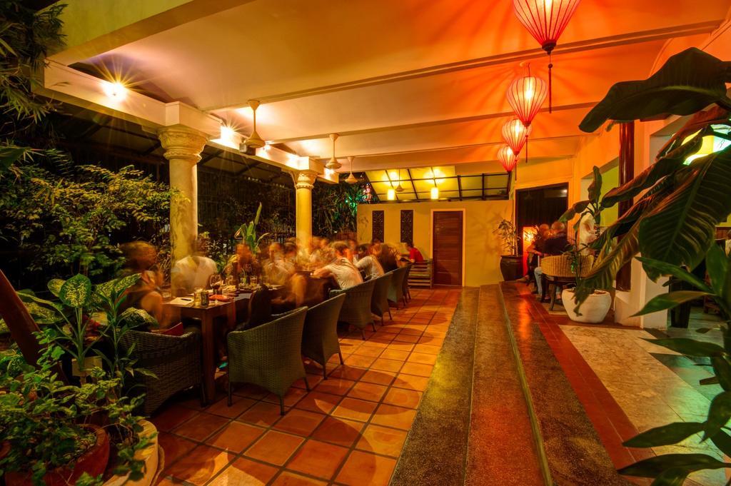 The Willow Boutique Hotel พนมเปญ ภายนอก รูปภาพ