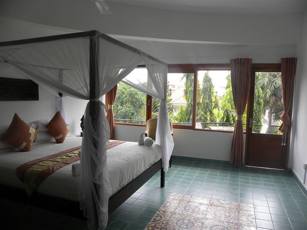 The Willow Boutique Hotel พนมเปญ ภายนอก รูปภาพ