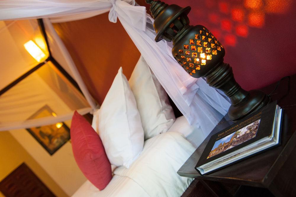 The Willow Boutique Hotel พนมเปญ ภายนอก รูปภาพ